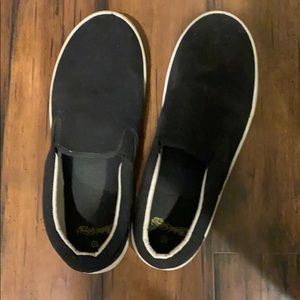 Men’s shoes